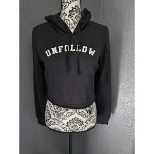 Women's Joe Boxer Crop Sweater Pullover Unfollow Size Medium Black Hooded Top